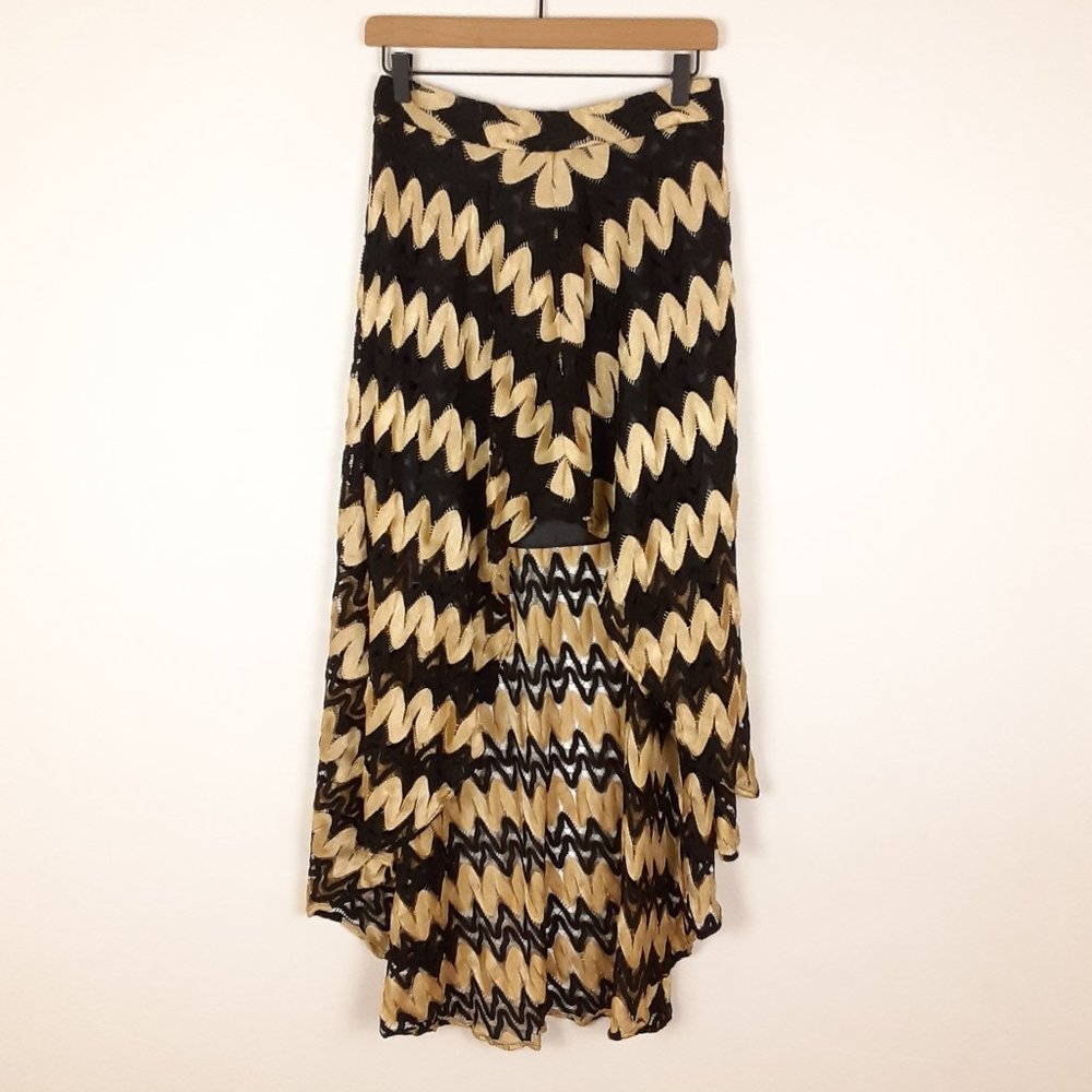 NWT Ark & Co High Low Pattern Skirt